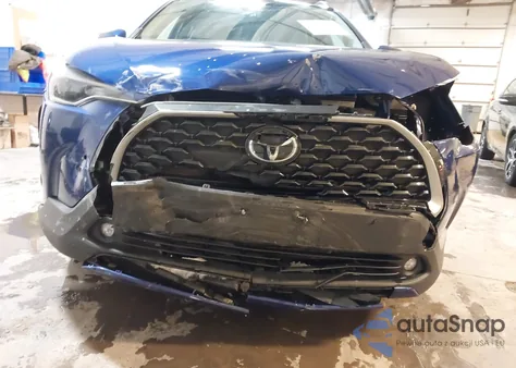 2024 Toyota Corolla Cross Xle from USA, damaged, VIN 7MUDAABG9RV103142